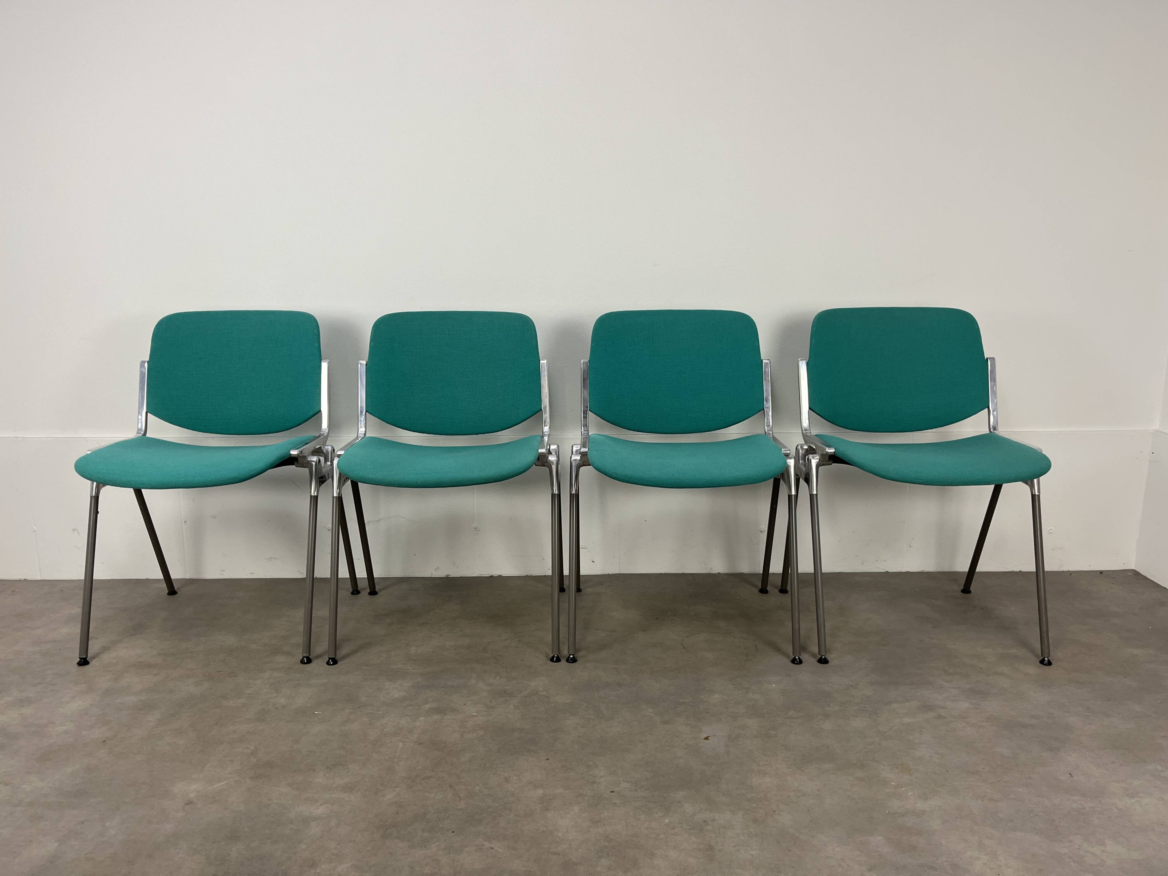 4 chaises DSC 106 vertes par Giancarlo Piretti pour Castelli 1970