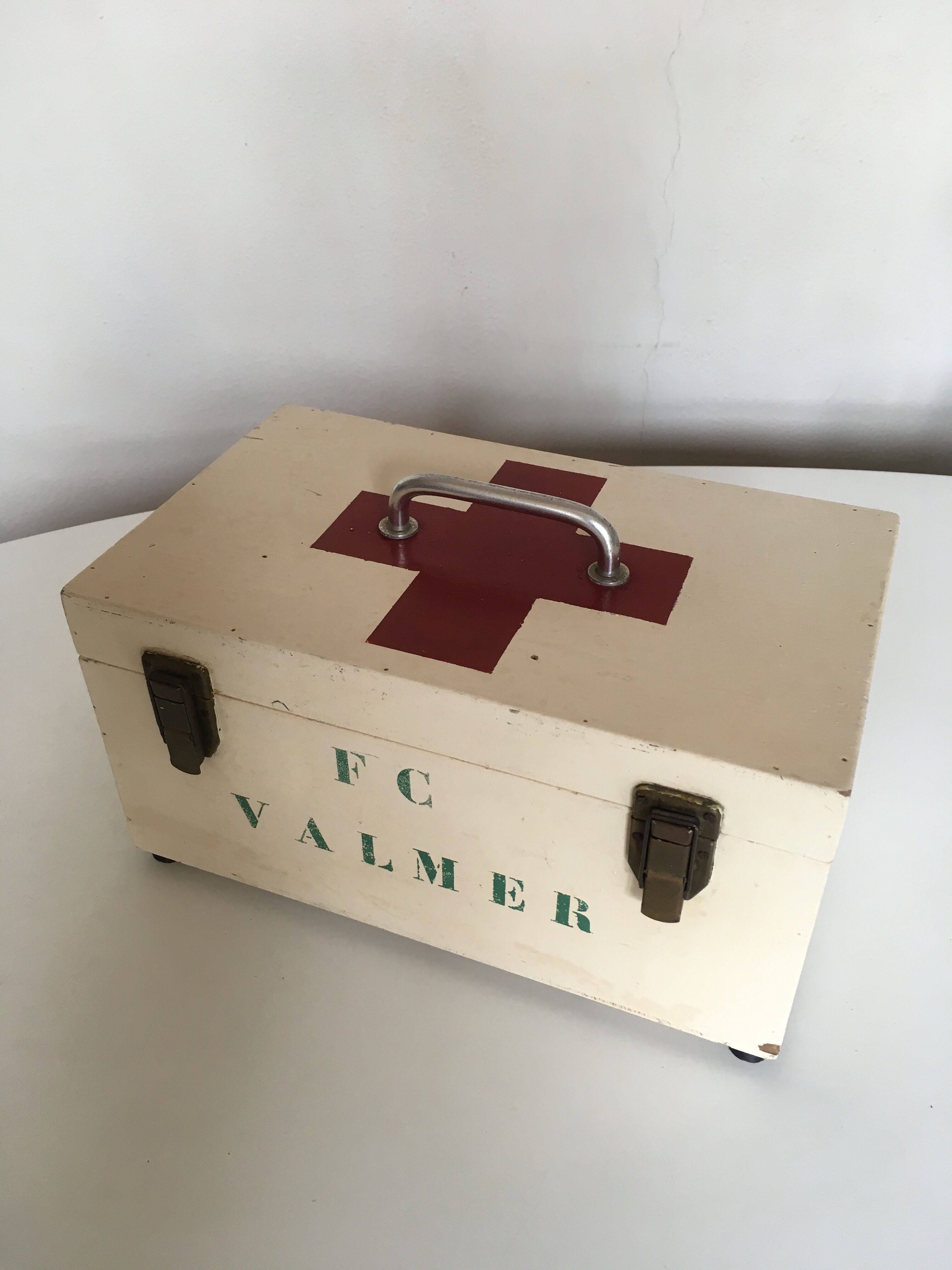 Sports pharmacy box, wooden crate 60s
