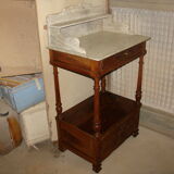Dressing table and mirror in Walnut around 1880