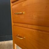Vintage chest of drawers