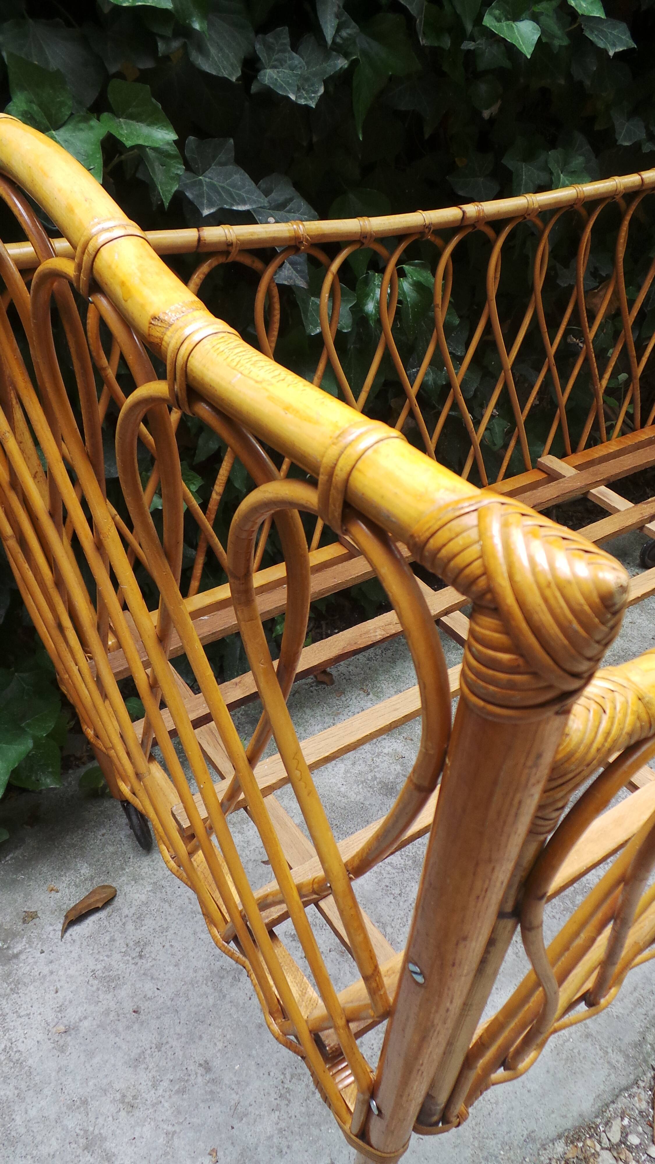 Rattan crib of the 50s