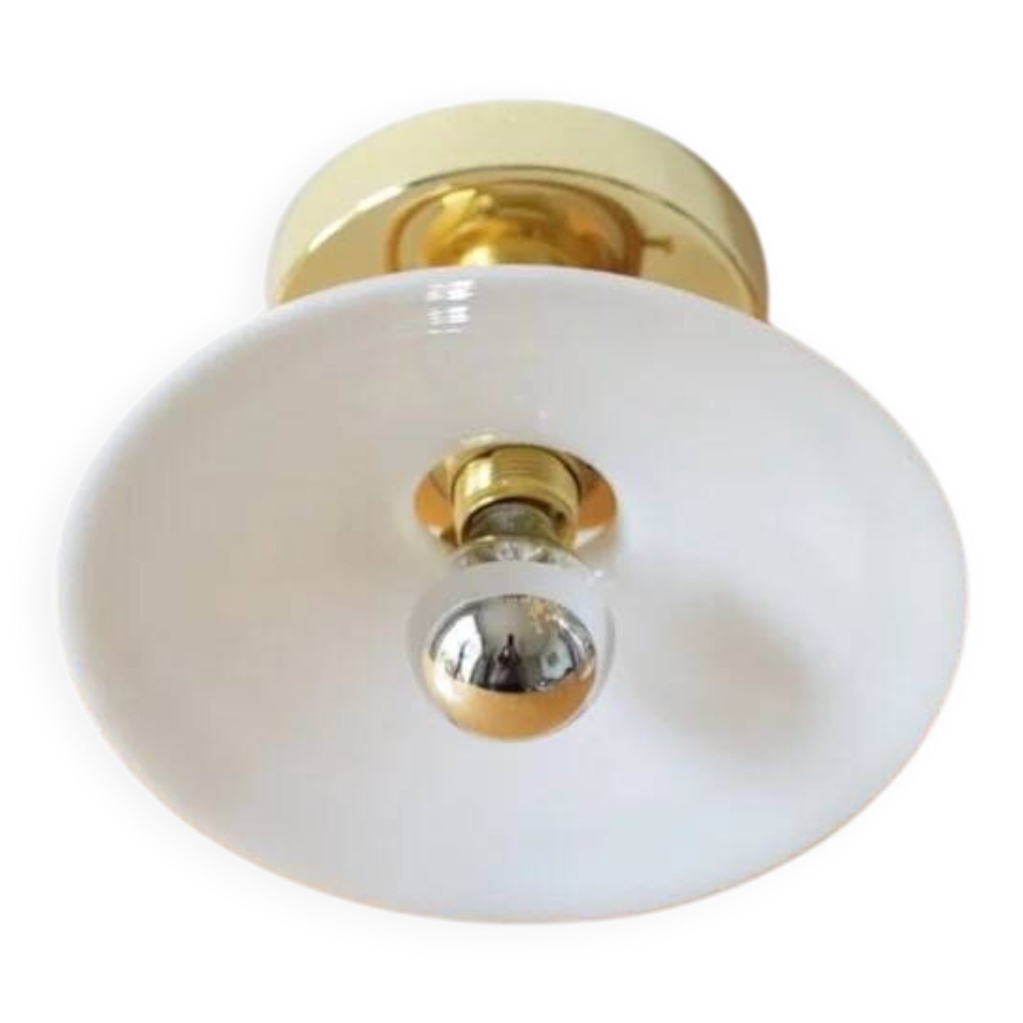 Smooth opaline wall light