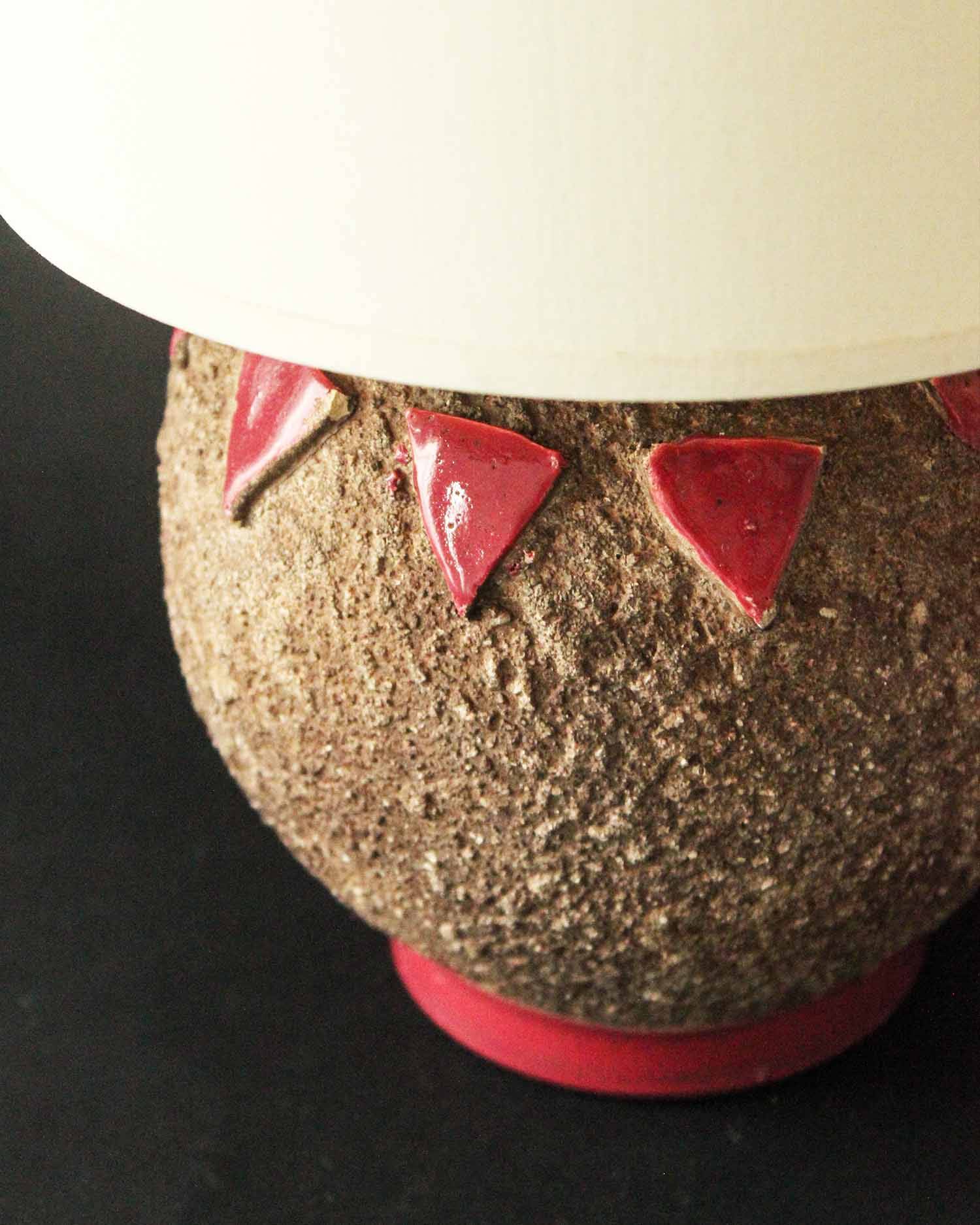 Art Deco ceramic table lamp base with red patterns, 1920s/30s.