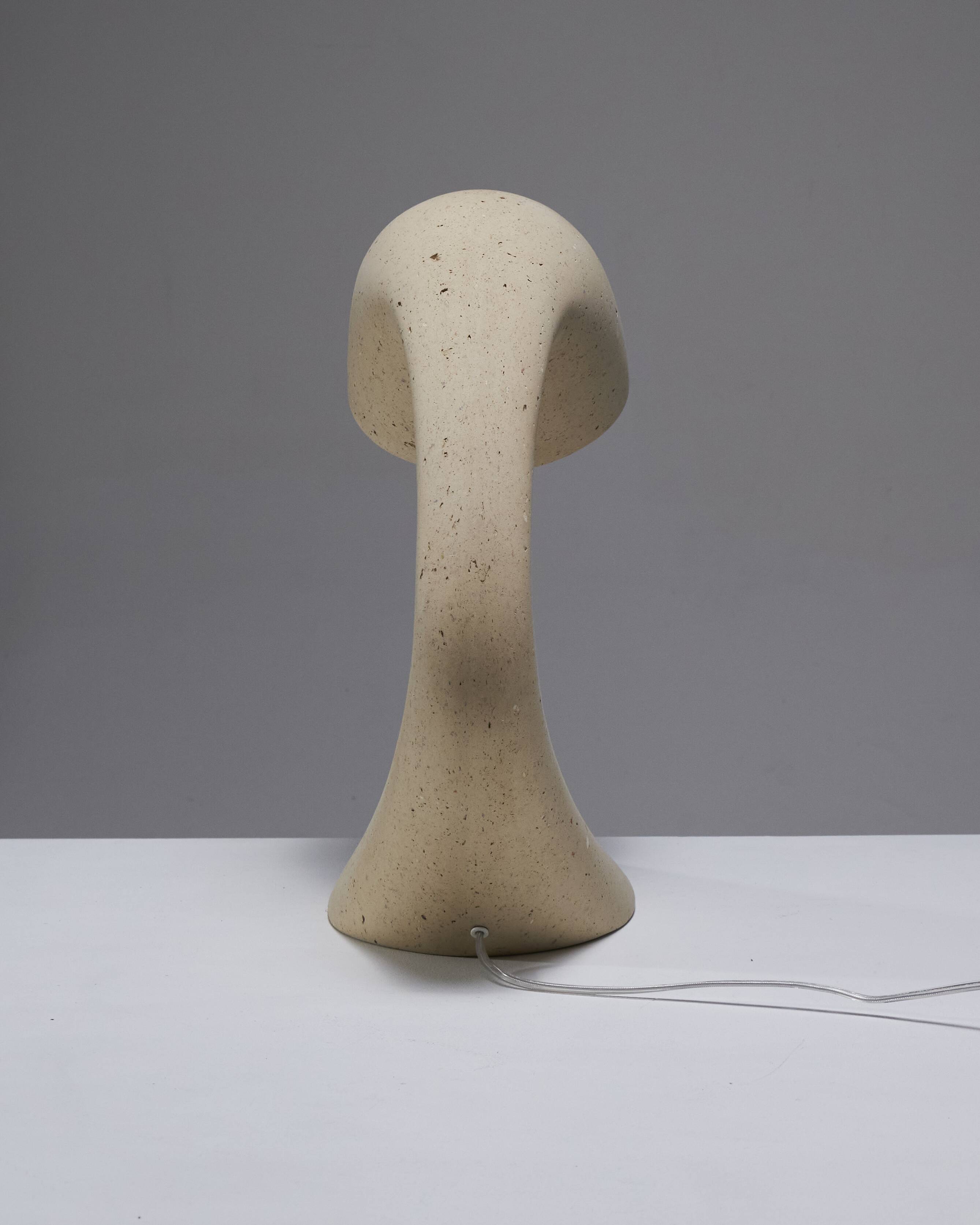 Invider M desk lamp