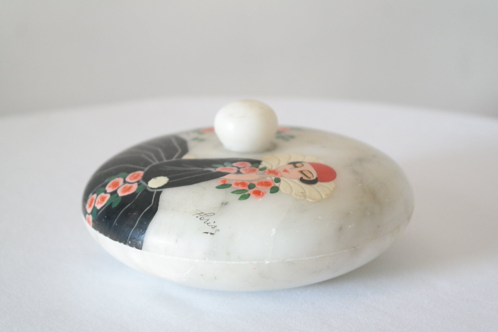 Hand-painted art deco round box