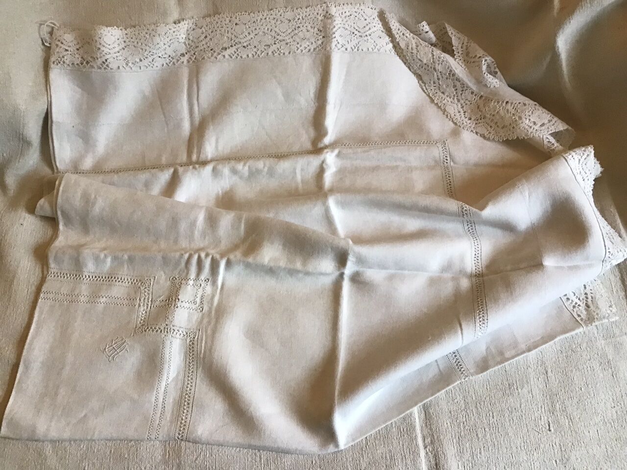 Square linen tablecloth