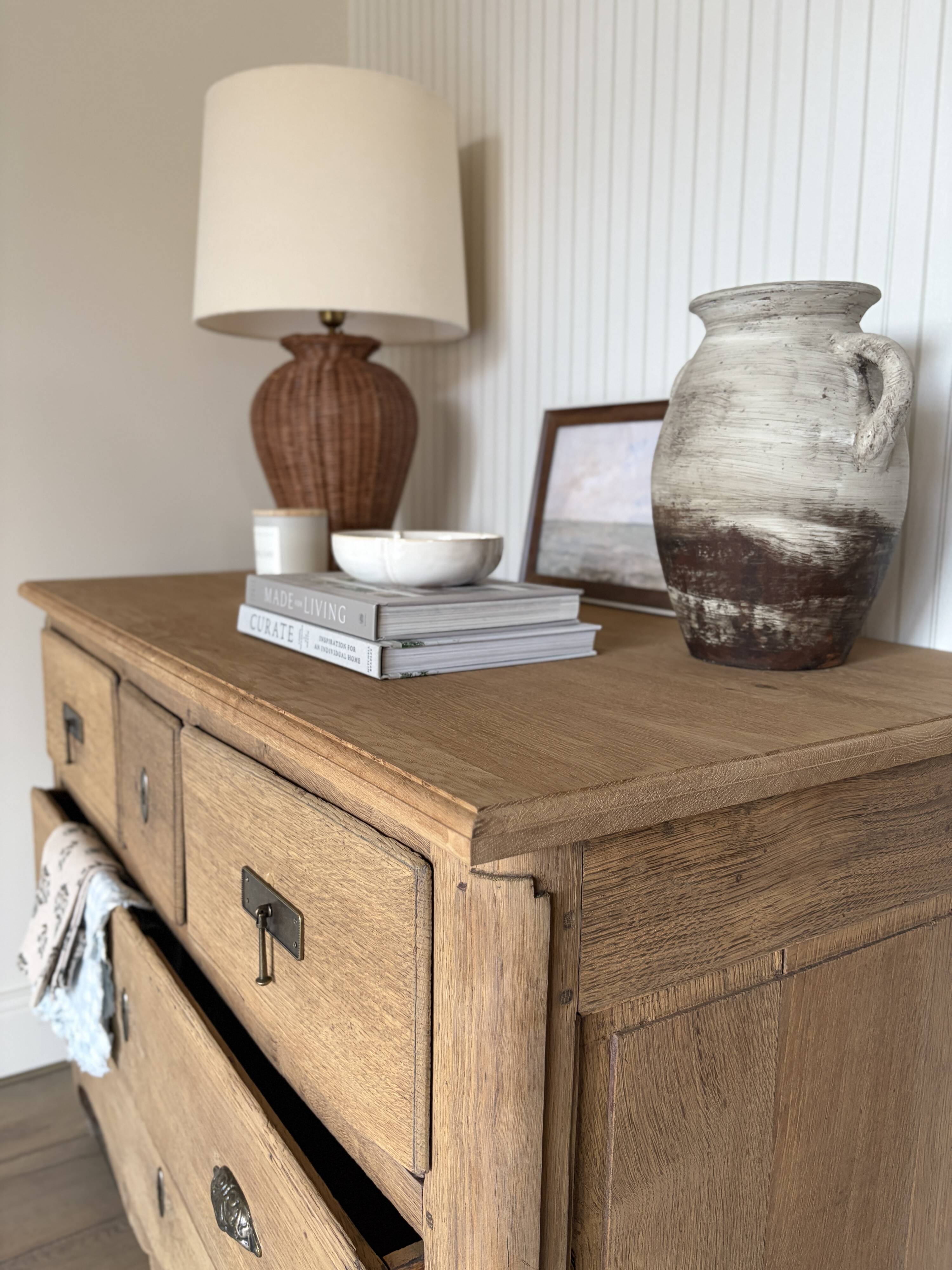 Solid oak chest of drawers - 5 drawers