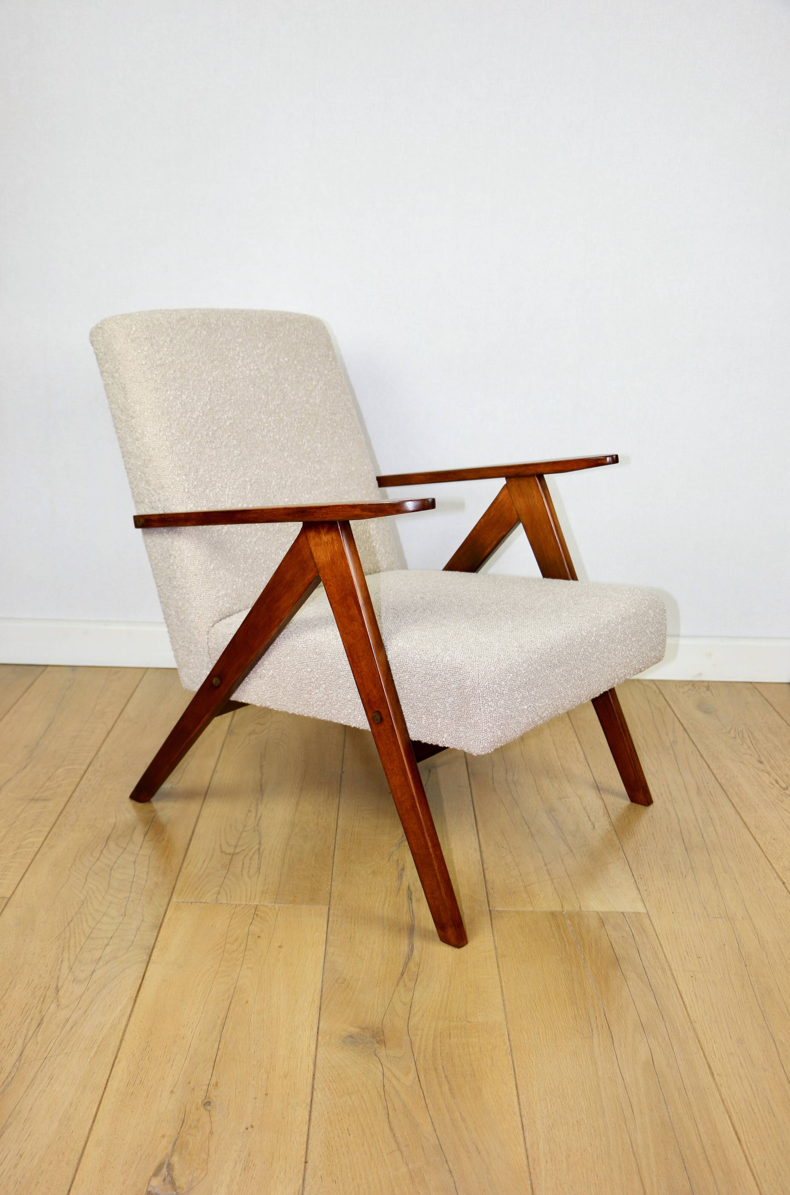 Vintage armchair B-310 VAR beige boucle dark structural wood 1970s - 2 pieces available