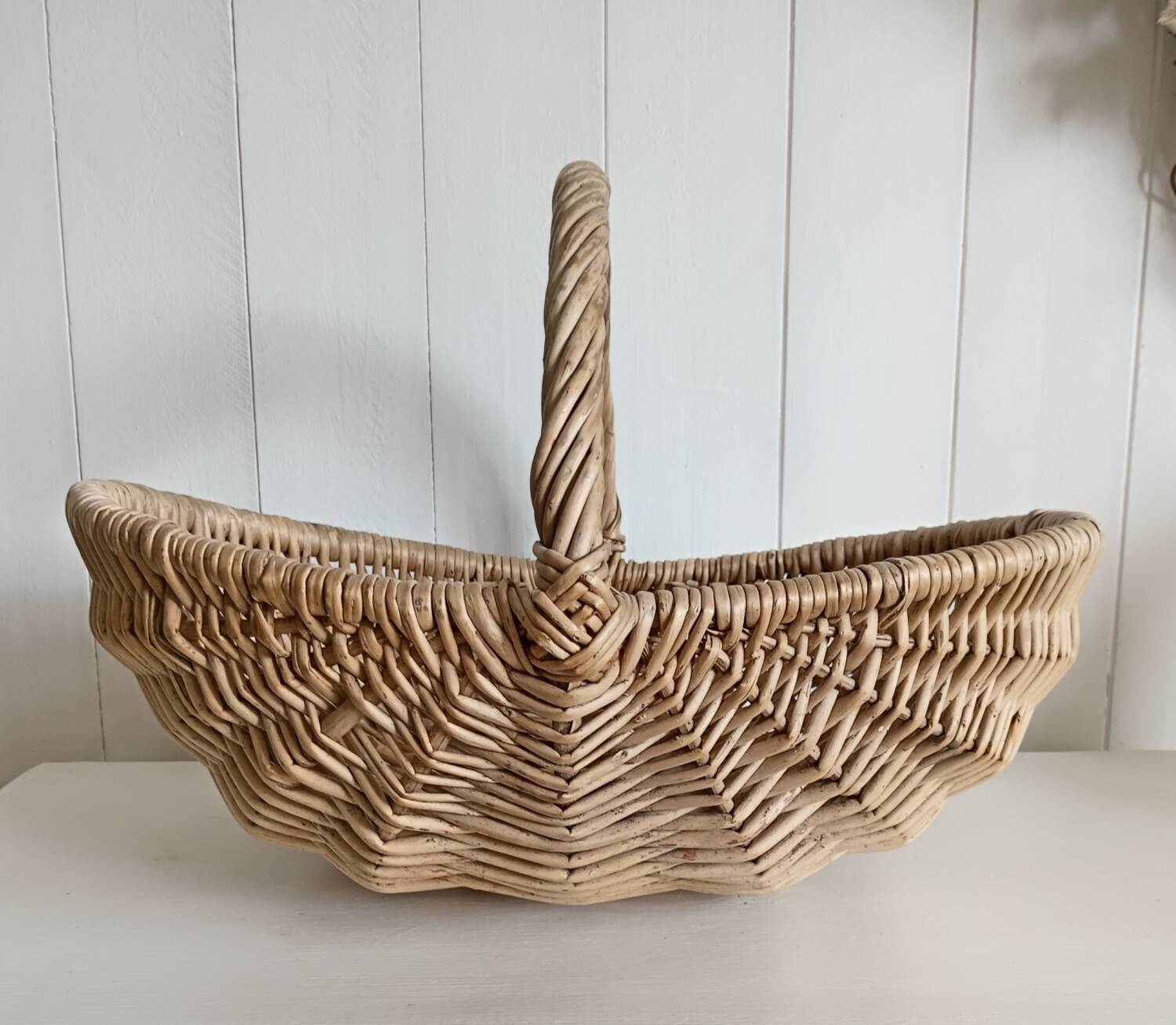 Wicker basket