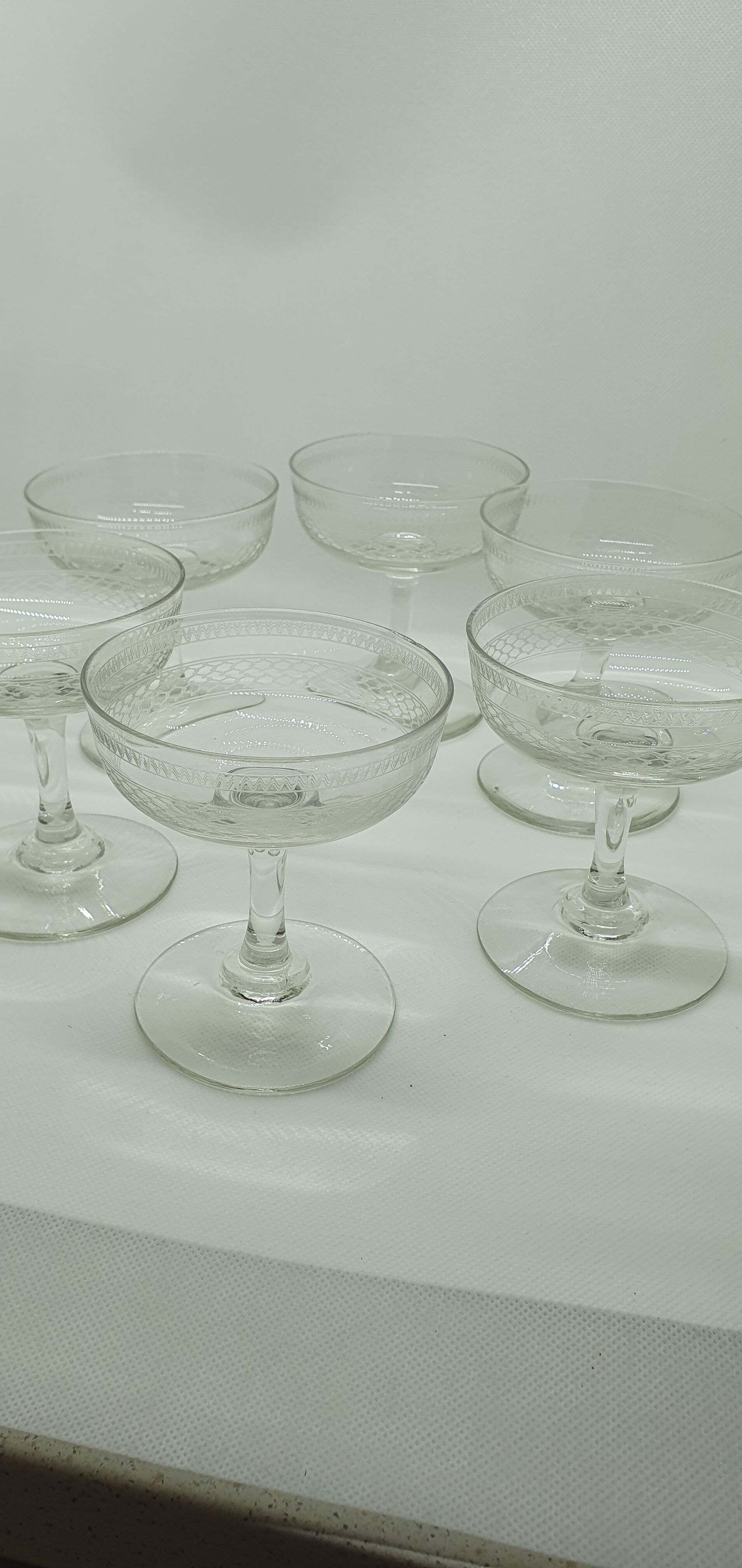 Set of 6 glasses in Champagne