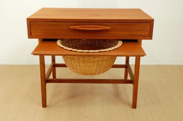 table d'appoint pour machine à coudre vintage - 1960