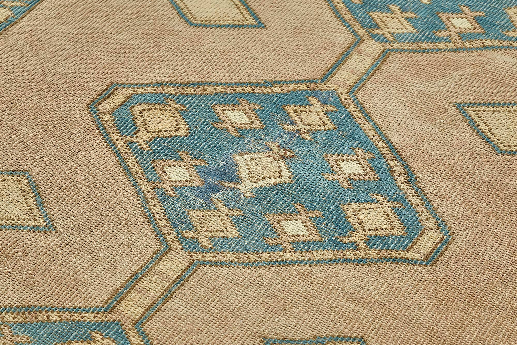 Turkish Vintage Anatolian Rug 145 cm x 220 cm