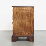 Antique 18th-Century English Chest of Drawers with Brushing Slide