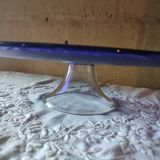 Plat à tarte sur pied en verre bleu cobalt