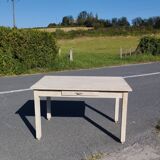 Farm table