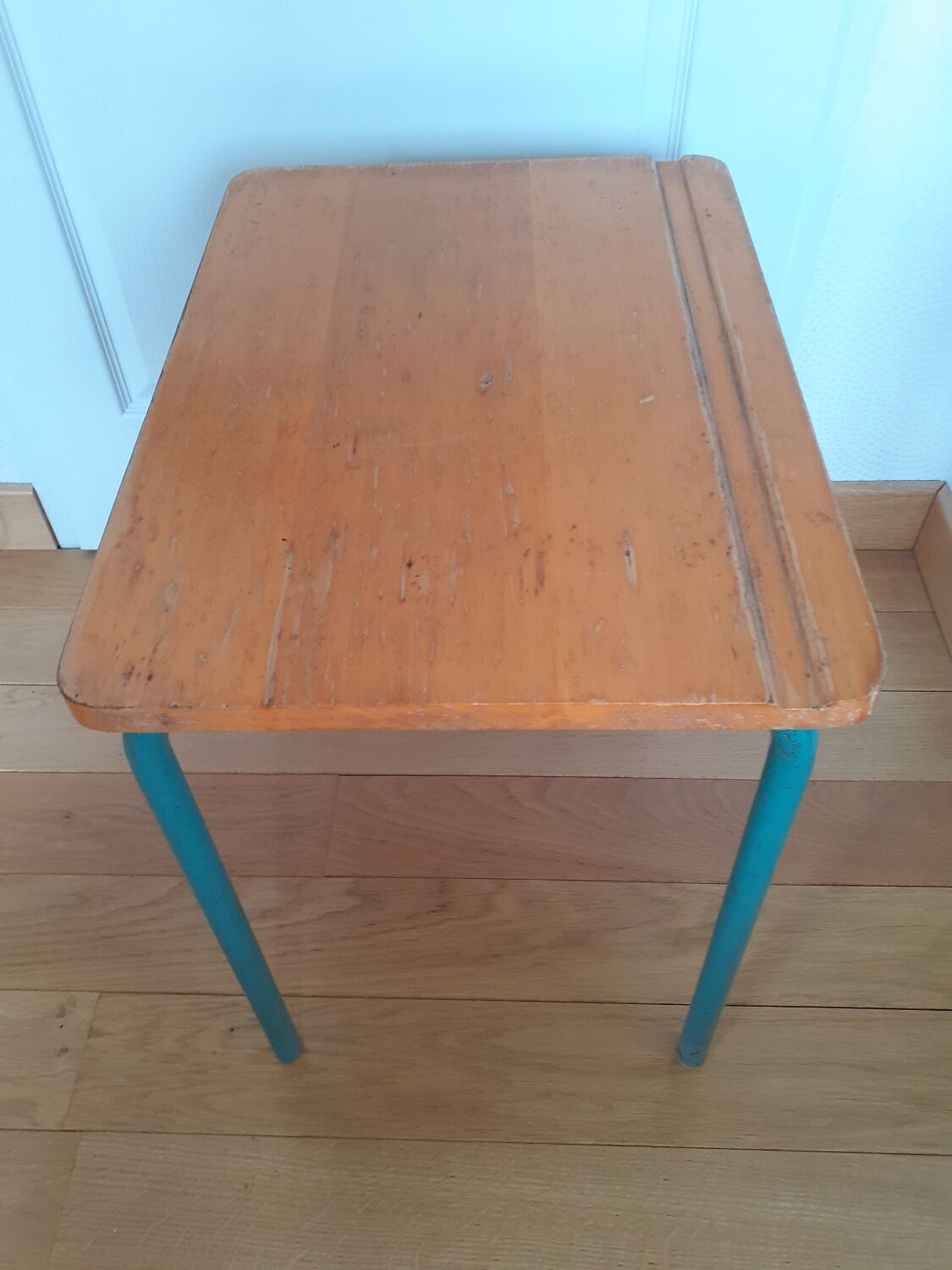 Bureau d'écolier Delagrave et sa petite chaise