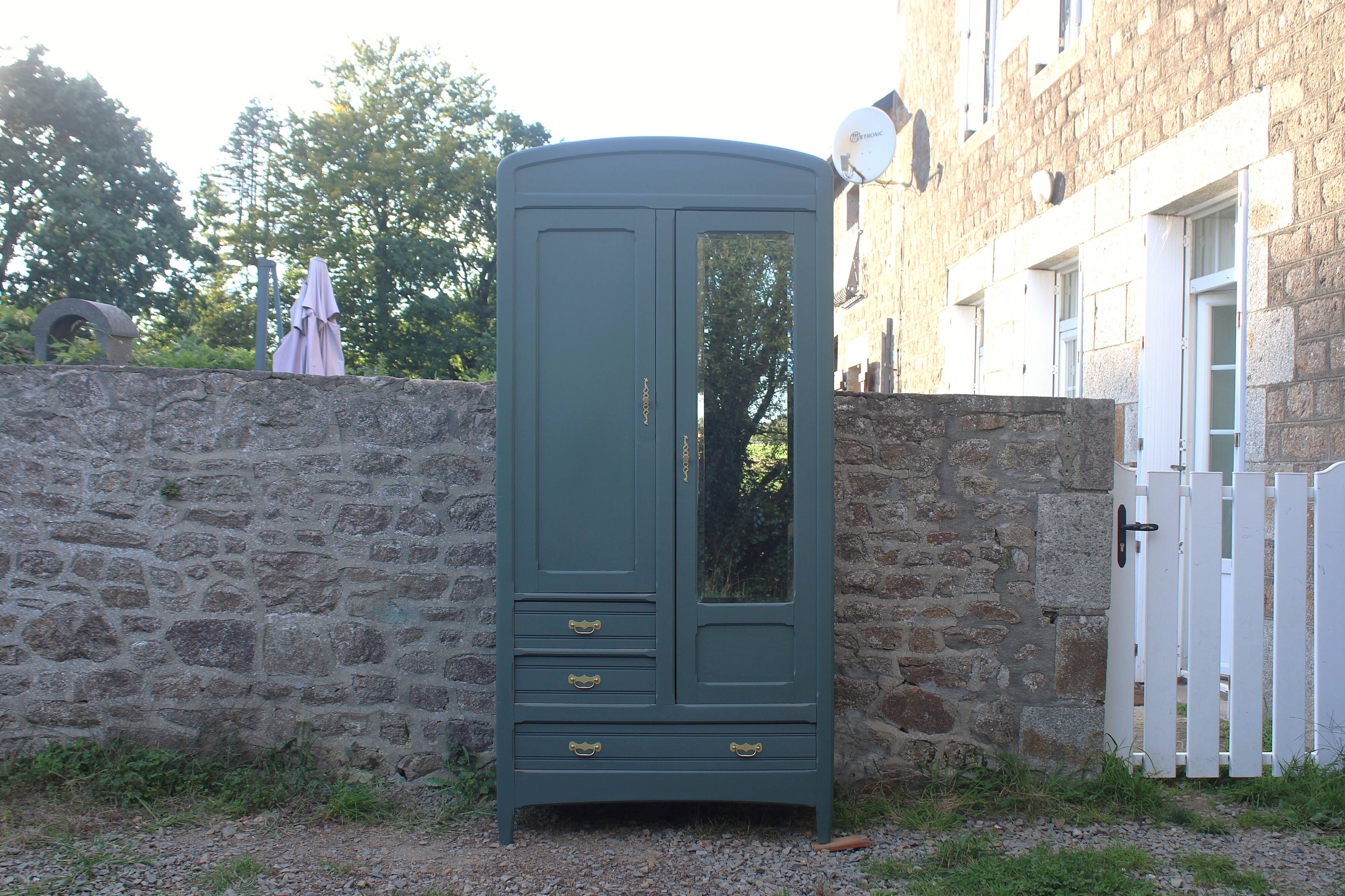 Vintage Parisian Hotel Wardrobe