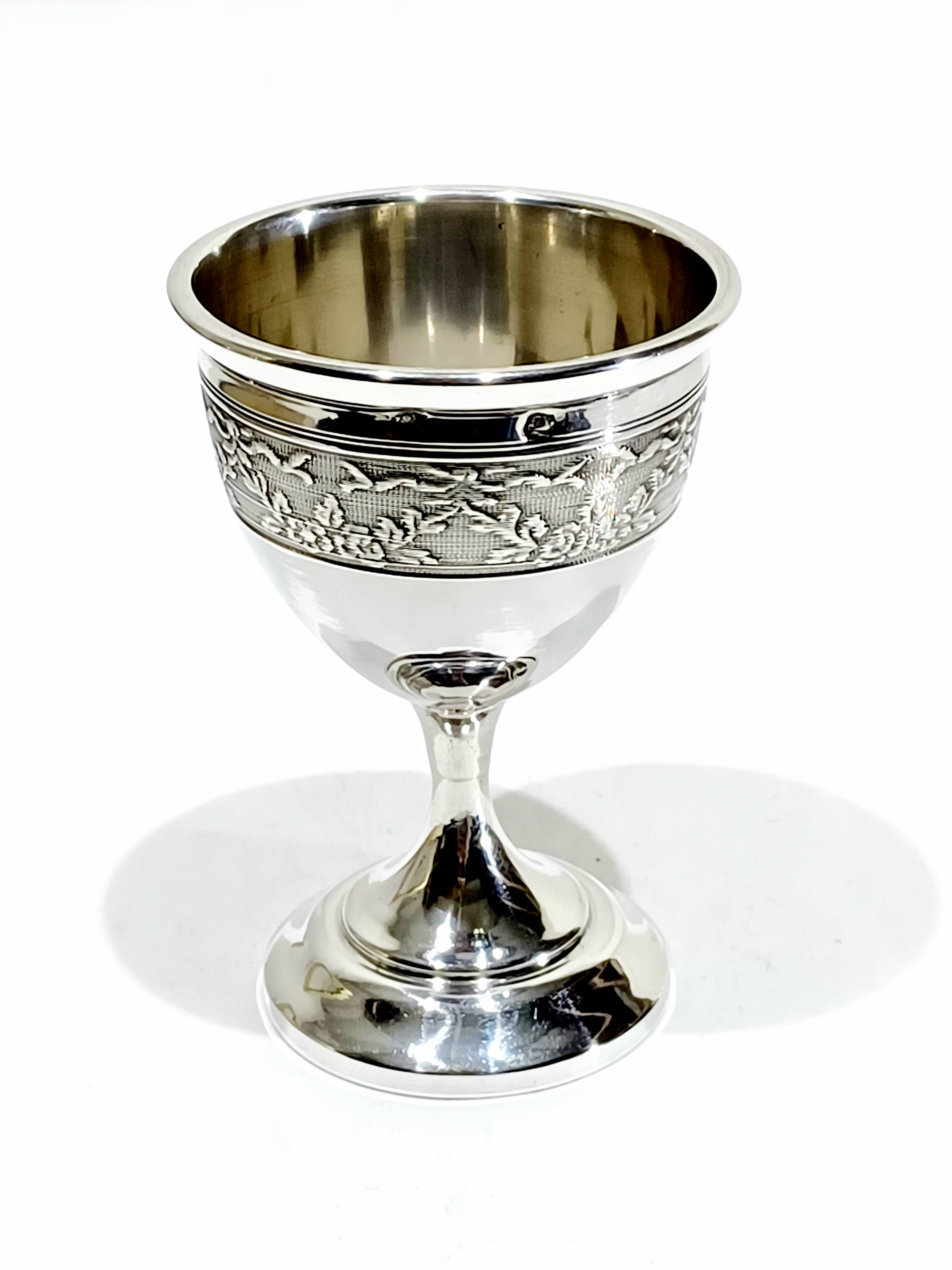 Pierre Bezon - Solid silver egg cup