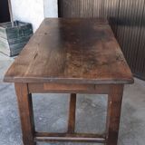 Farm table