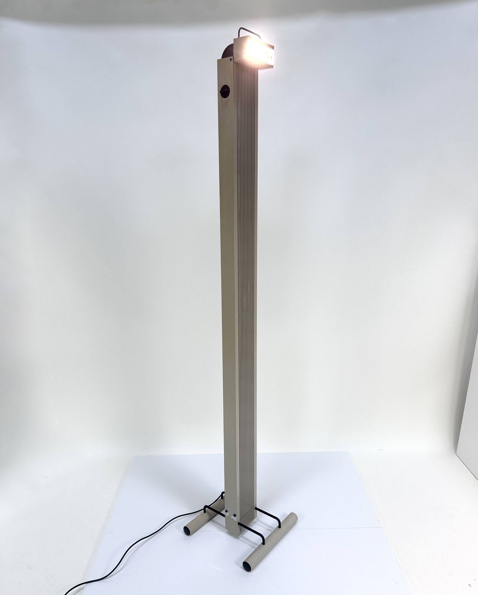 "Zagar" Halogen Floor Lamp, First Model in Metal by Silvio Carpani for Stilnovo, Italy 1978