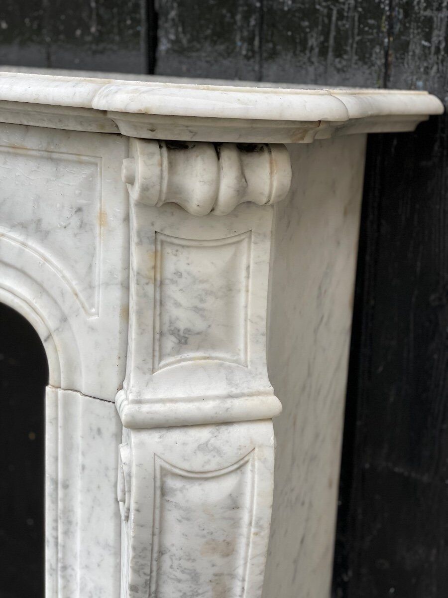 Louis XV style fireplace in Carrara marble around 1900
