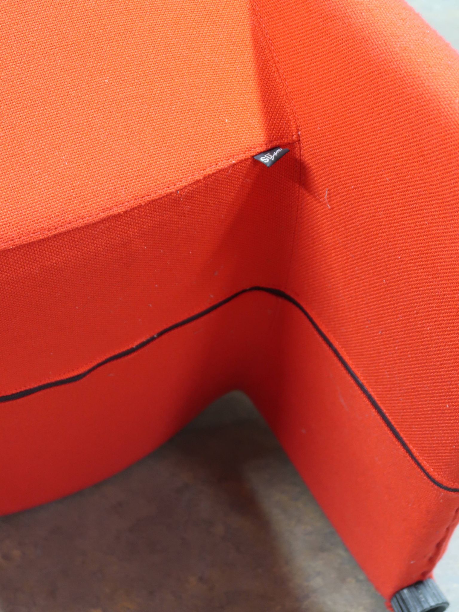 Paire de fauteuils rouge vintage