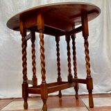 Oak wood table dimension: height -72cm- width -89cm- depth -31.5 to 89cm-