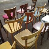 Lot de 20 chaises de bistrot bois dépareillé - vintage