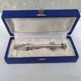 Sugar claw in silver metal