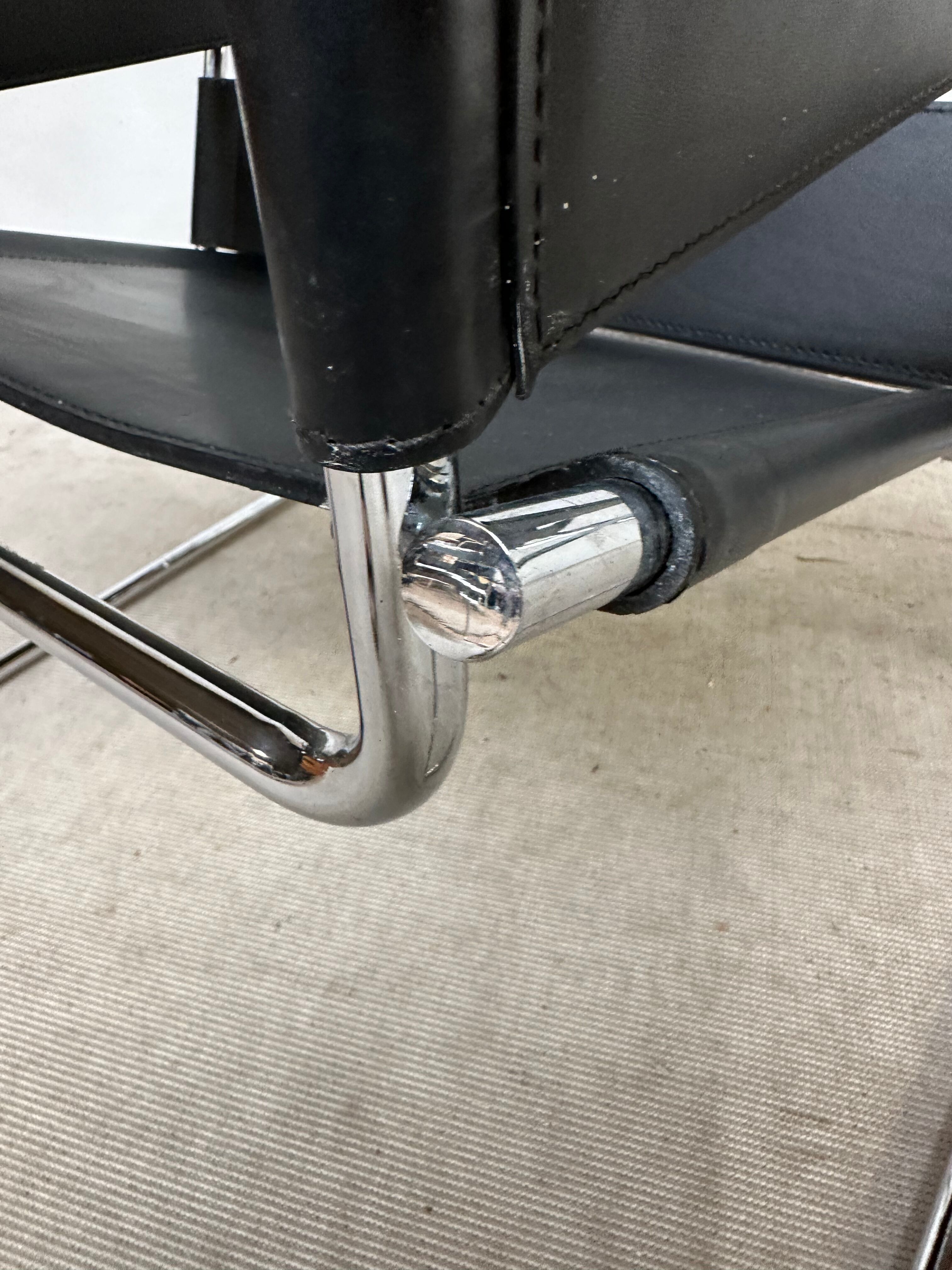 Knoll Wassily B3 chair Marcel Breuer