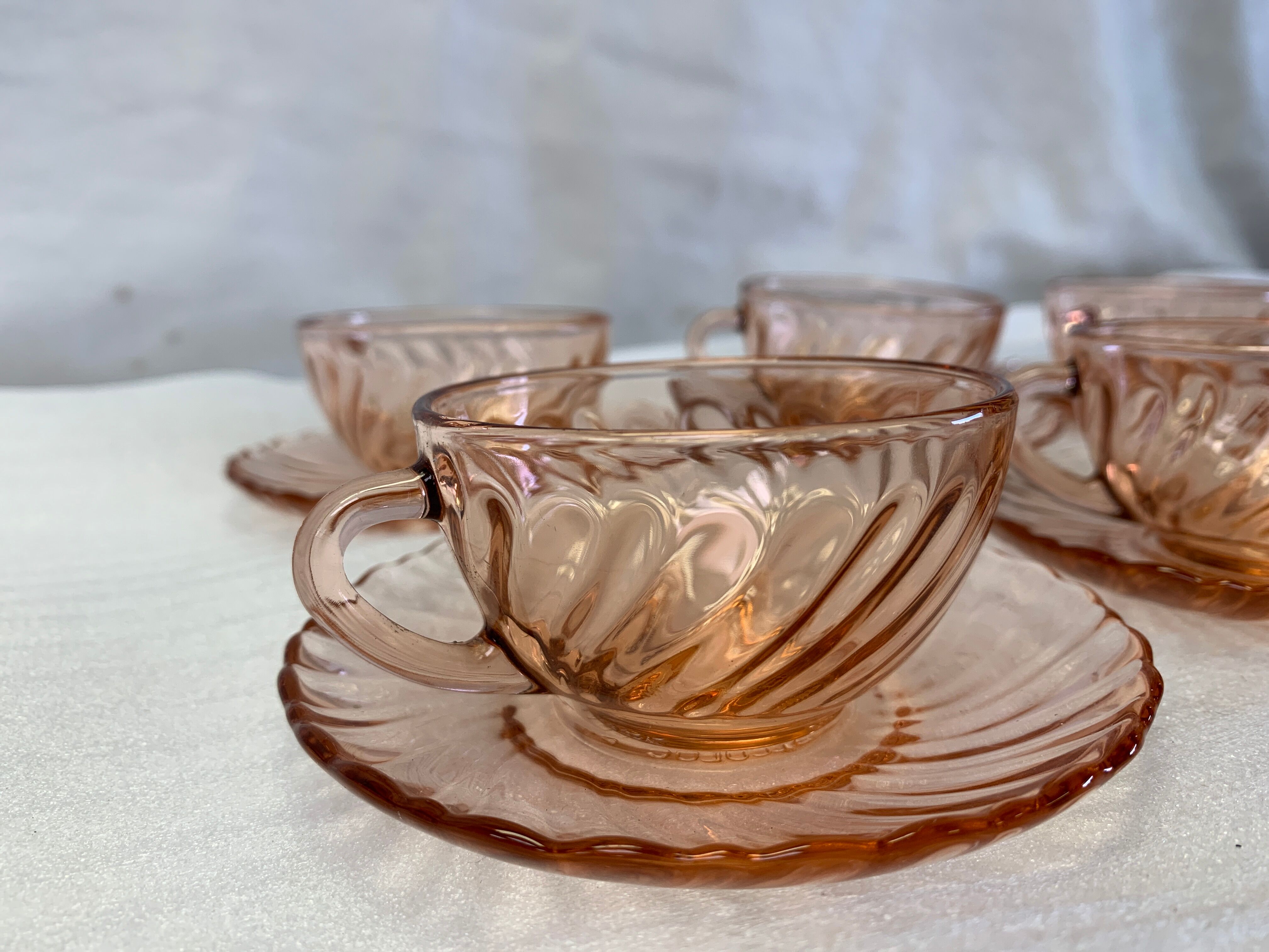 Set of 6 pink glass cups
