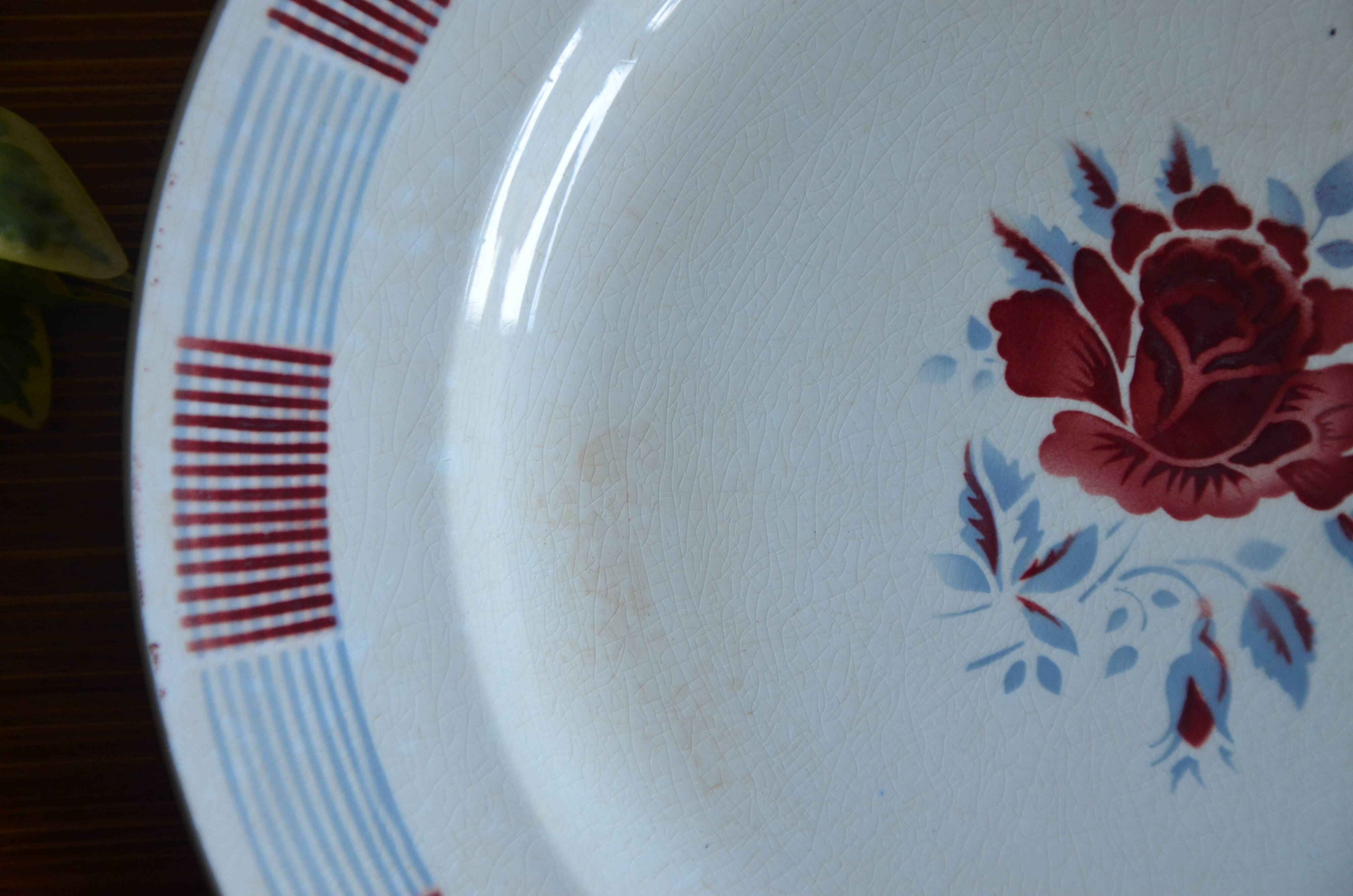 L'Amandinoise serving dish, Scottish collection