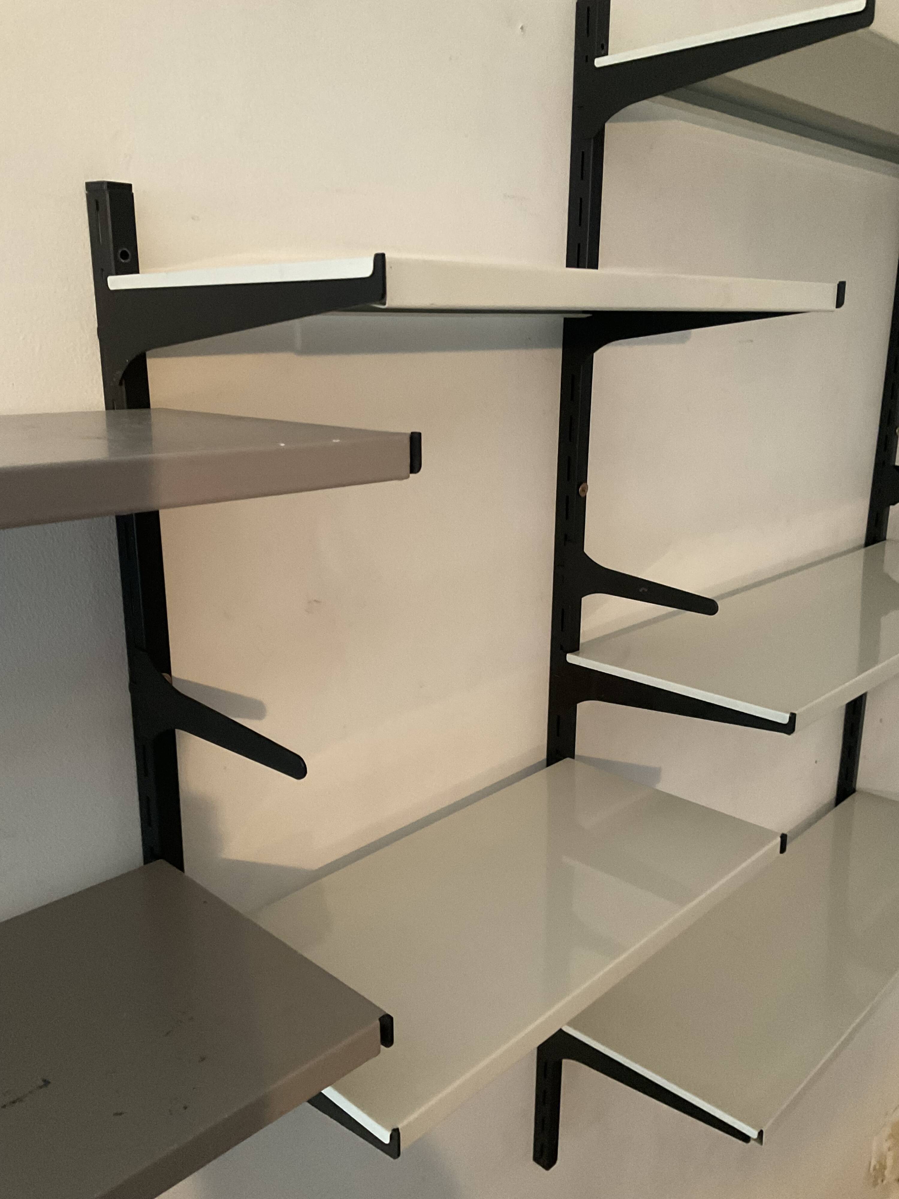 Modular Tomado shelf from the 1970s