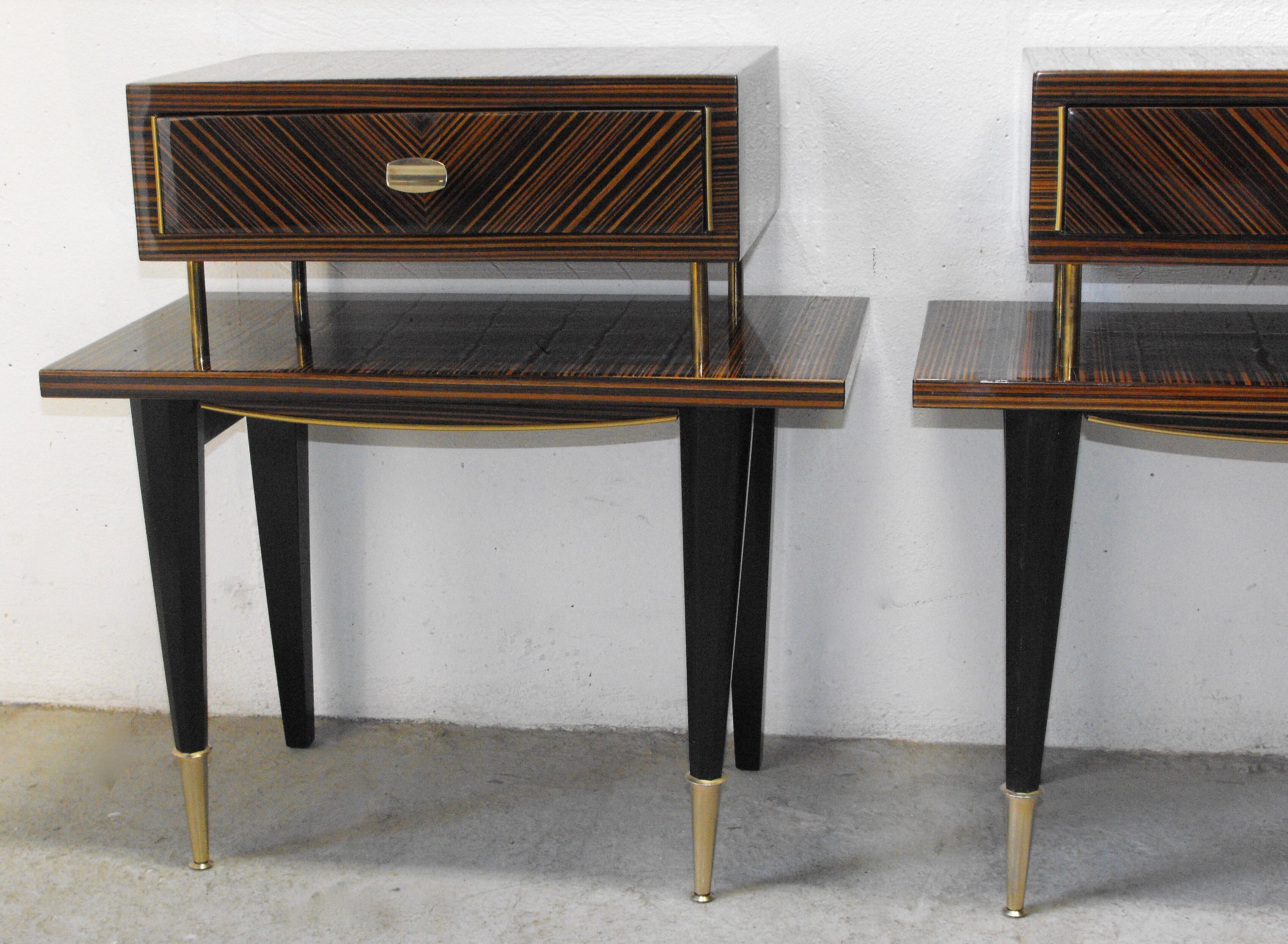 Paire de table de chevet années 50