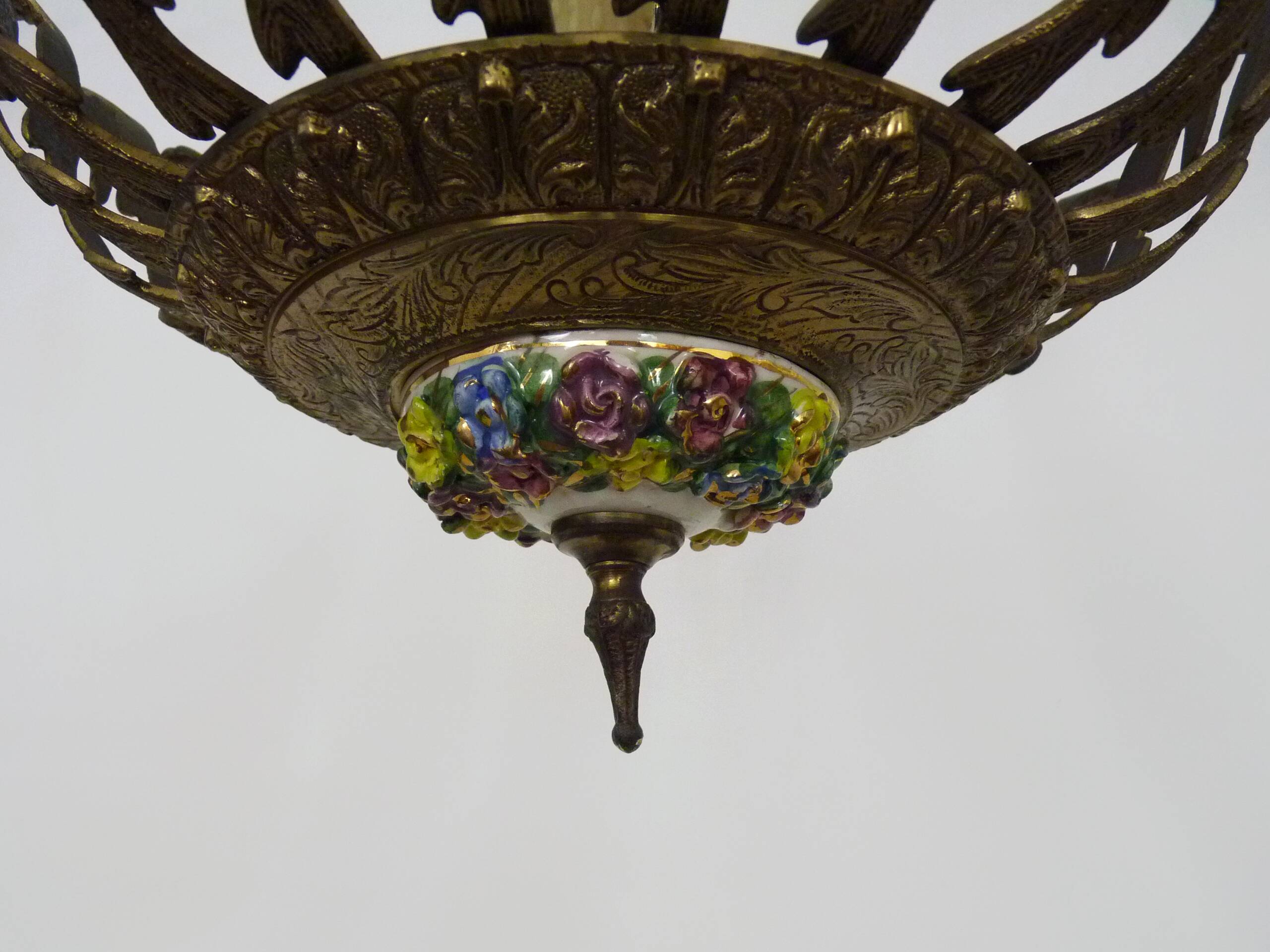 Half-basket chandelier with 5 lights in bronze and Spanish ceramic. 1960s