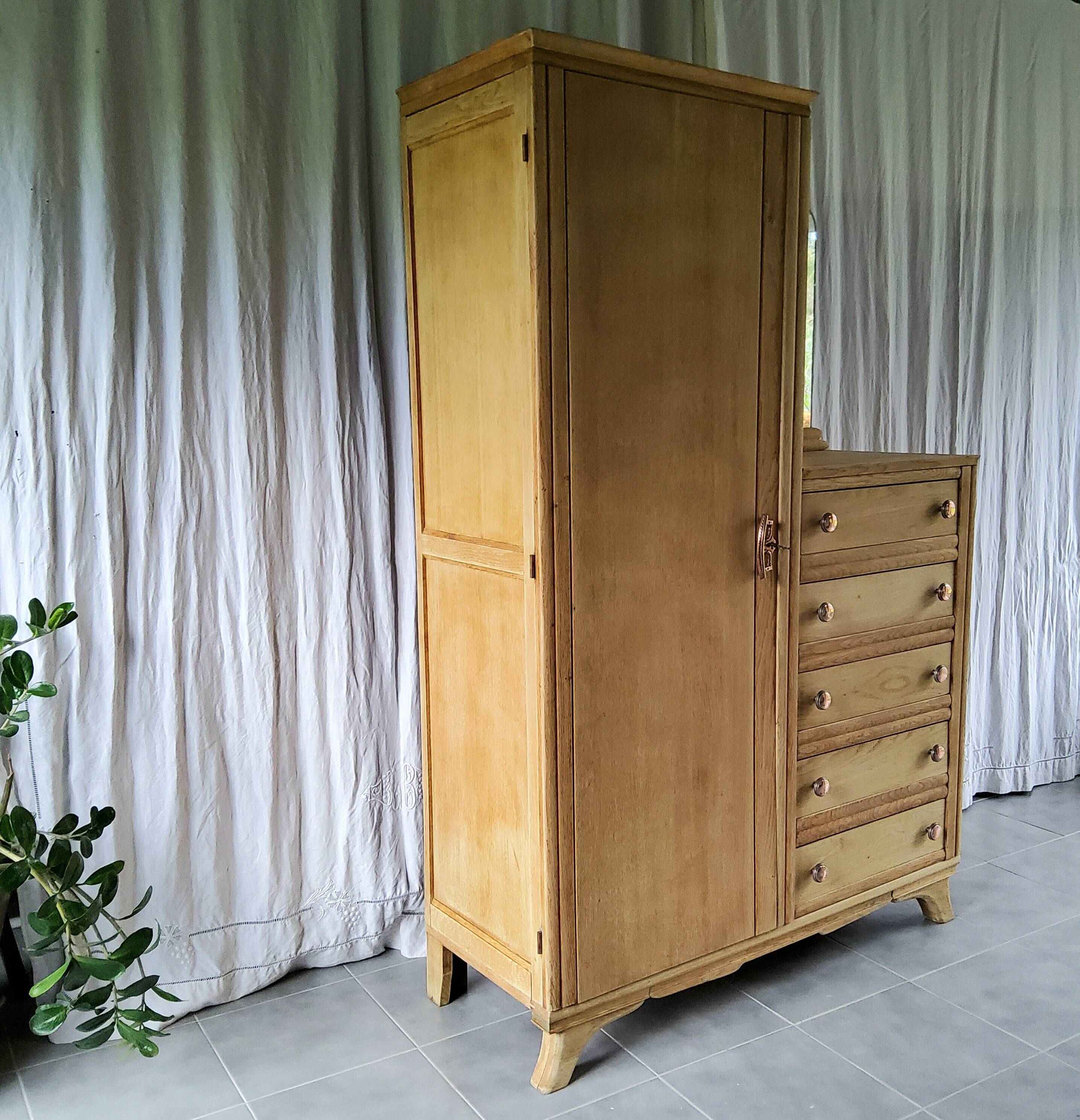 Asymmetrical wardrobe, 50s