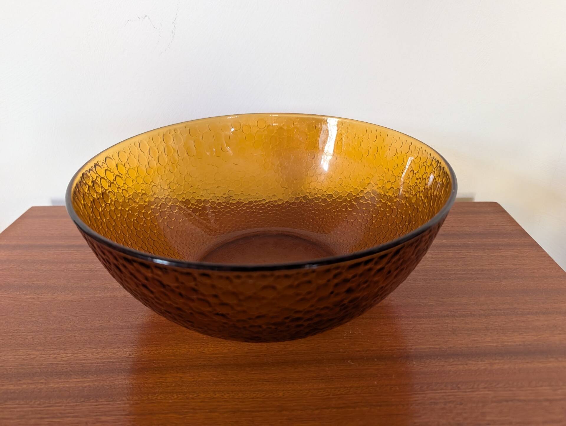 Textured amber glass salad bowl – 1970s