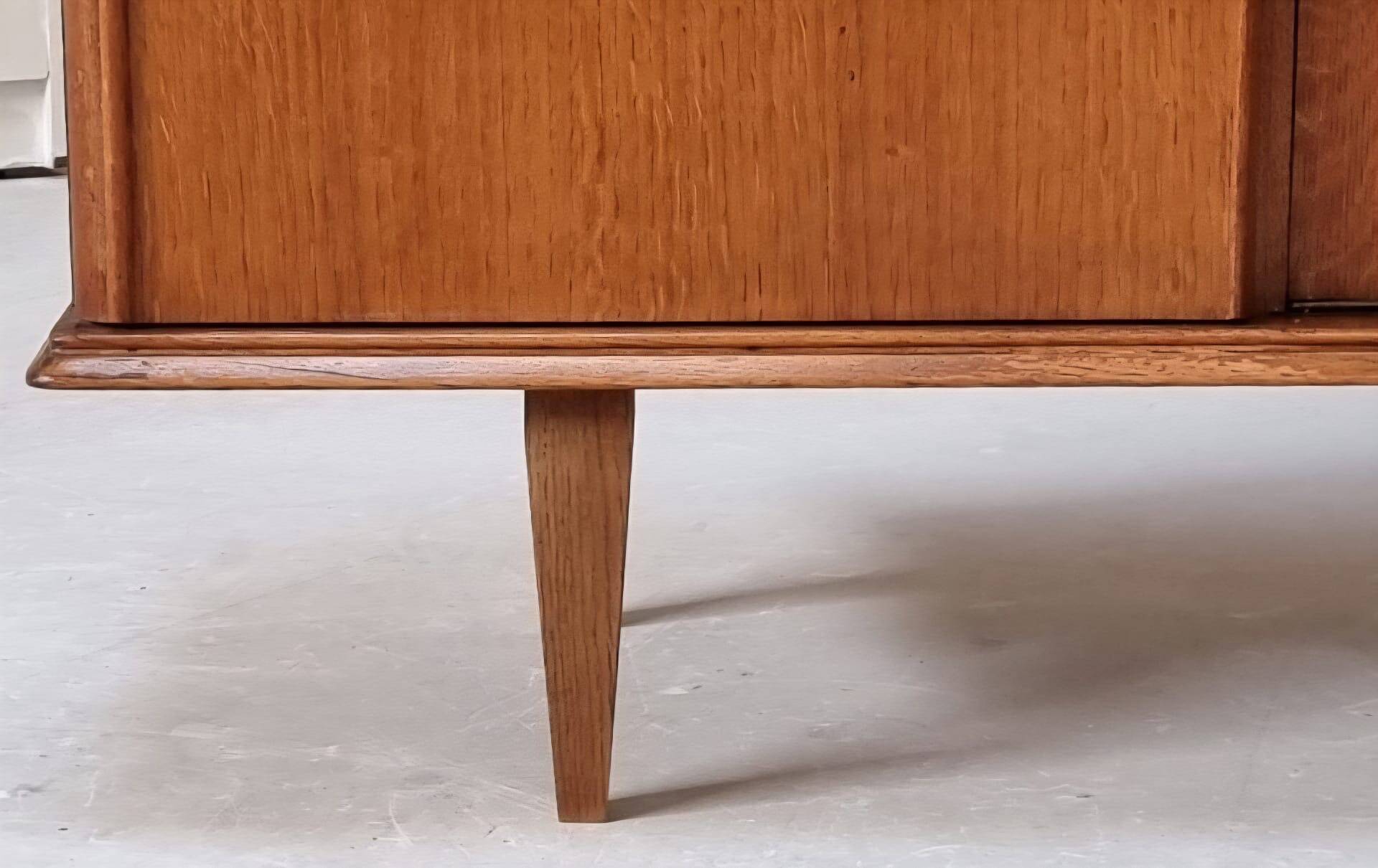 Mid-century central table