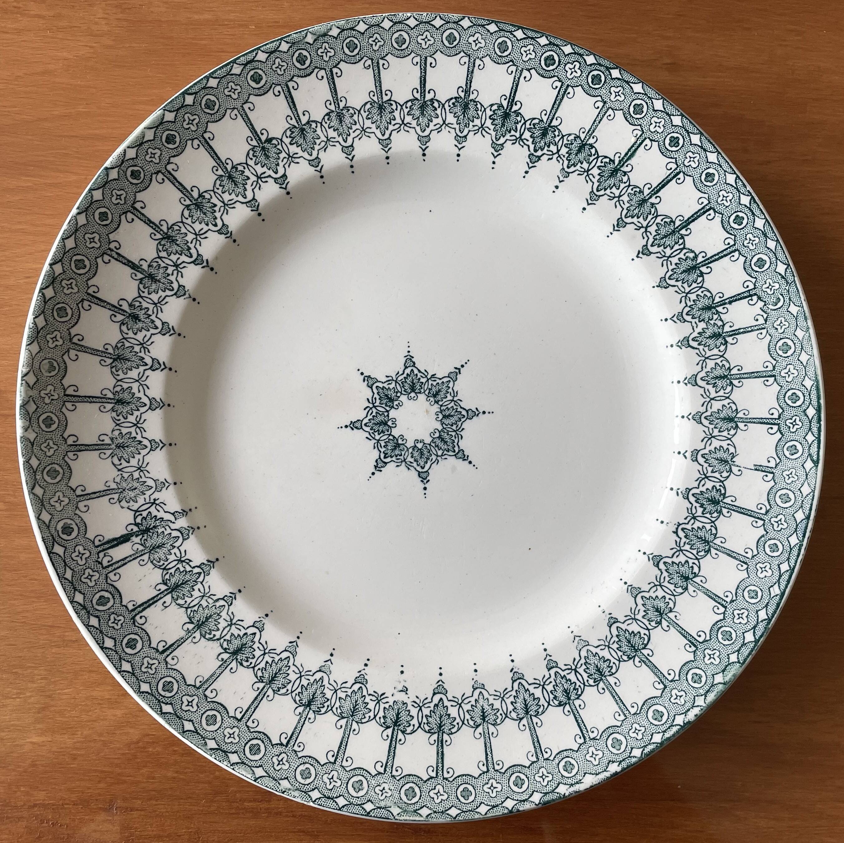 6 antique flat plates in earthenware from Saint-Amand (Nord)
