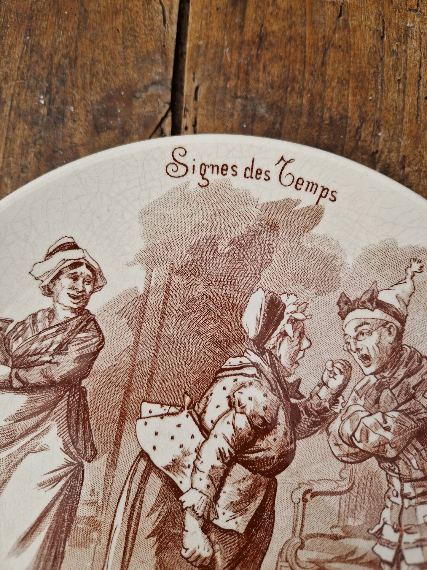Set of 6 earthenware plates from Sarreguemines U&C Signs of the Times.
