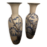 Lot de deux très grands vases céramique blanche et bleue