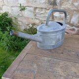 Zinc watering can