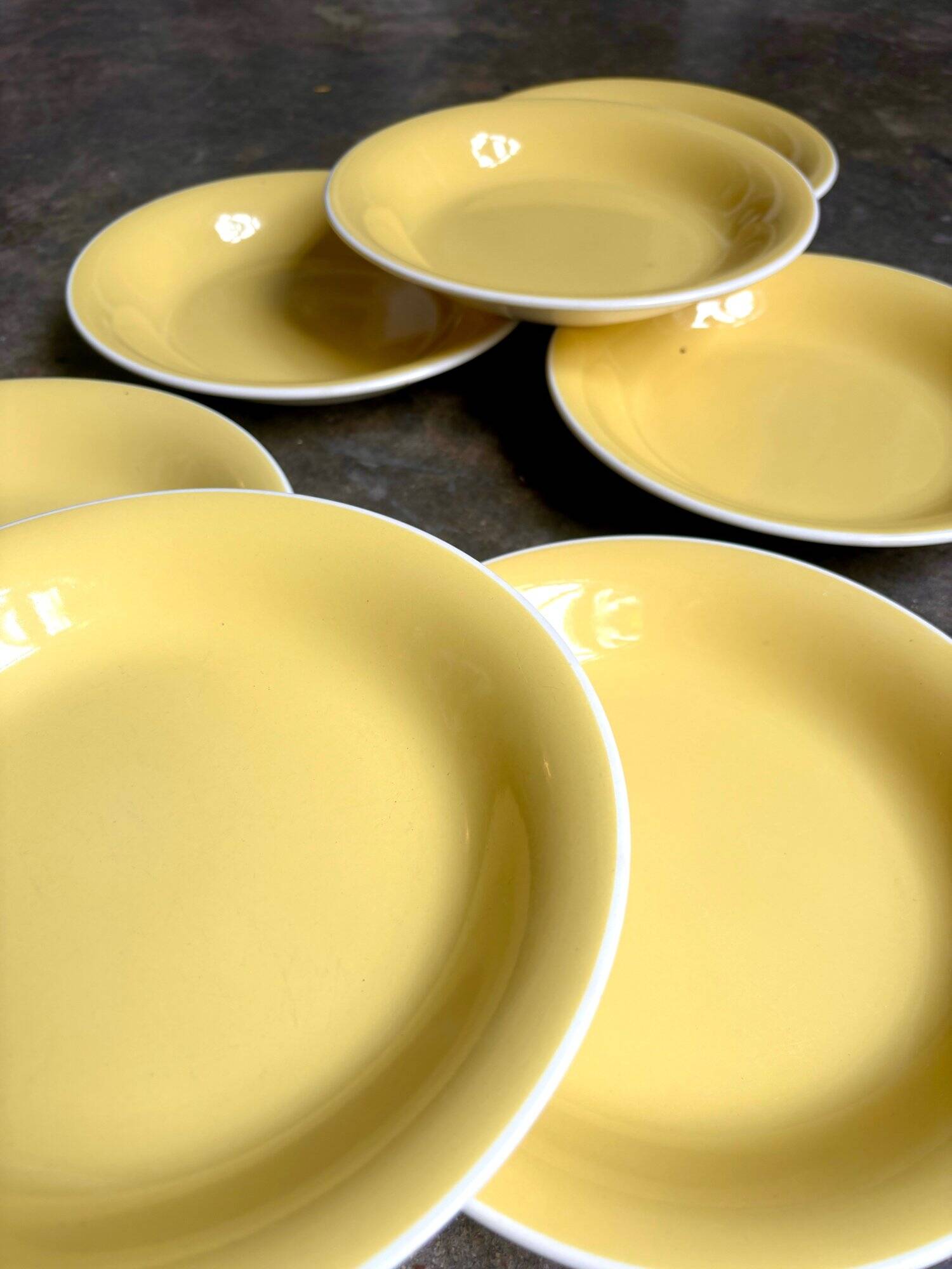 8 Villeroy & Boch soup plates in yellow enamelled earthenware