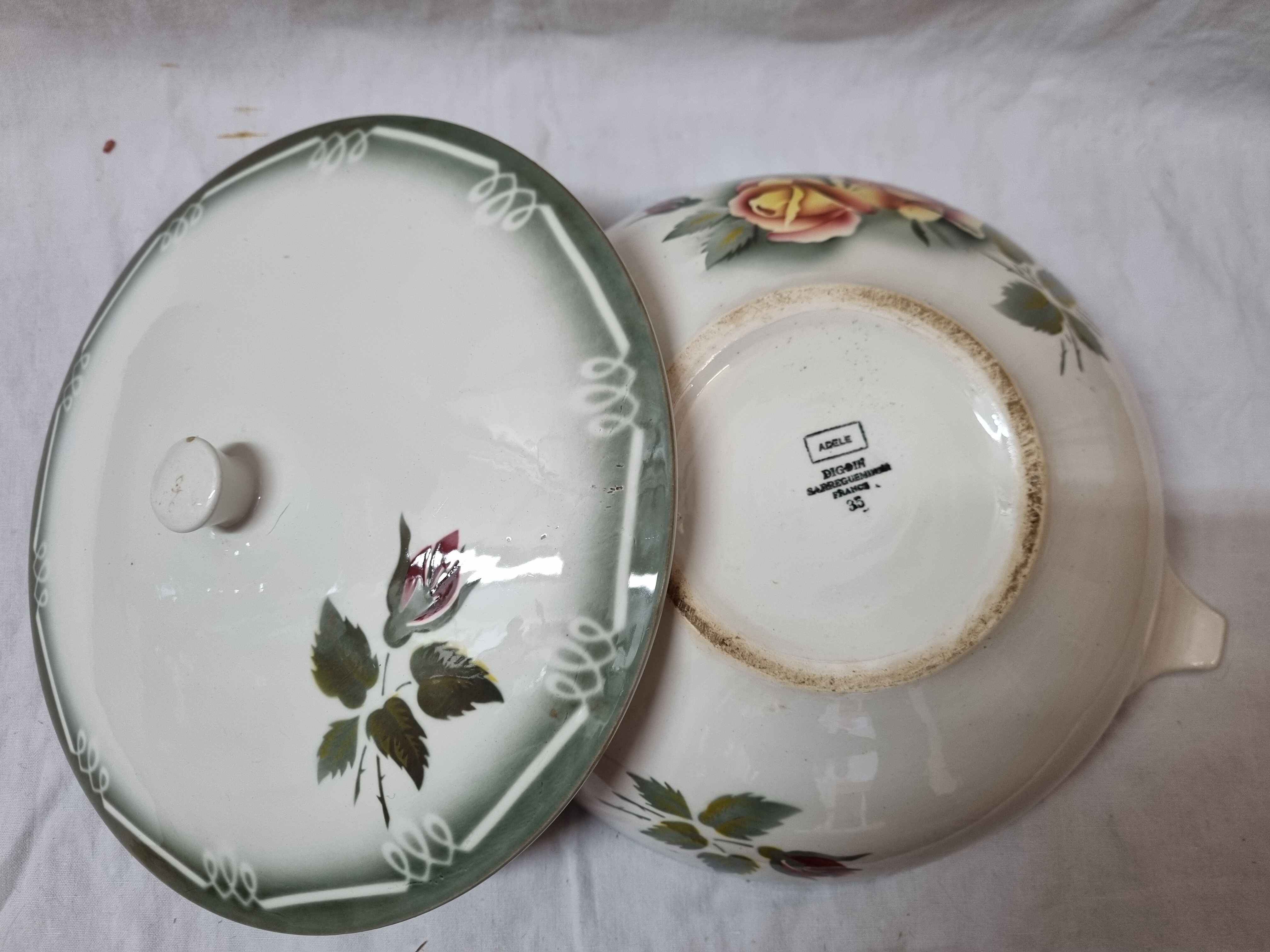 Digoin earthenware soup tureen, Sarreguemines 1940/50