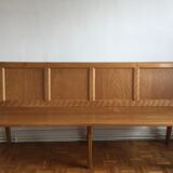 Station in oak bench