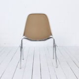 Side chair by Charles & Ray Eames for Herman Miller