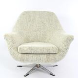 Swivel shell armchair