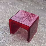 Set of 3 nesting tables in red plexiglass from the 70-80s