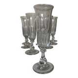 Set de 9 flutes à champagne tulipe Louis Philippe à cotes plates mi 19e