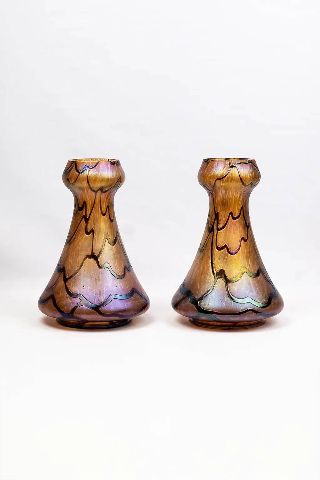Pair of Art Nouveau iridescent glass vases – Pallme-König & Habel, circa 1900